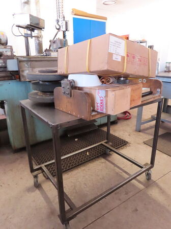 Rundslibemaskine m/innersliber, fabr. TOS, type BU 28 x 1000 årg 1982