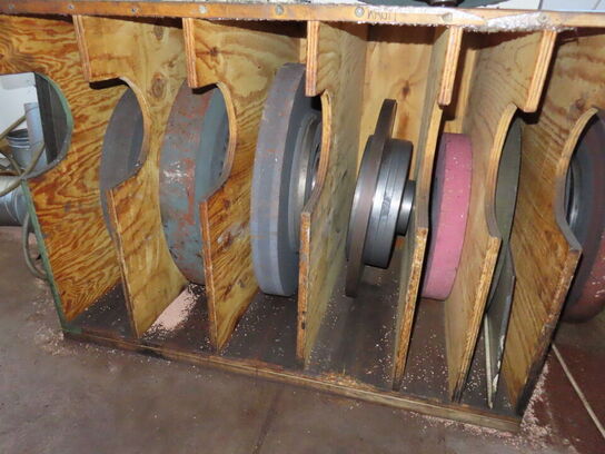 Rundslibemaskine, fabr. SCHAUDT, type A 801 N 2500 årg 1991