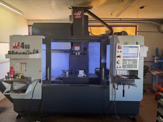 4 akset bearbejdningscenter, fabr. HAAS, type VF 4SS årg 2019 # KUN KØRT 421 timer
