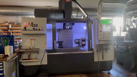 4 akset bearbejdningscenter, fabr. HAAS, type VF 4SS årg 2019 # KUN KØRT 332 timer