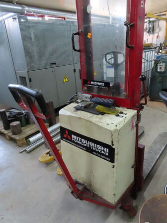 El-stabler, MITSUBISHI - Bemærk: Kan først afhentes d. 29/4