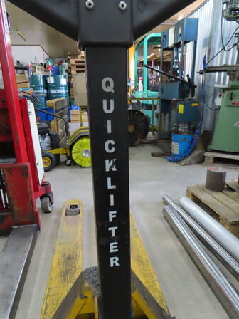 Løftevogn - Bemærk: Kan først hentes d. 29/4