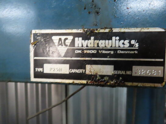 Værkstedspresse, fabr. AC, type 25 T