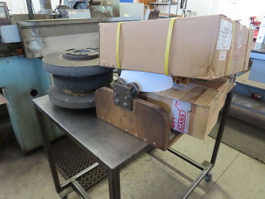 Rundslibemaskine m/innersliber, fabr. TOS, type BU 28 x 1000 årg 1982