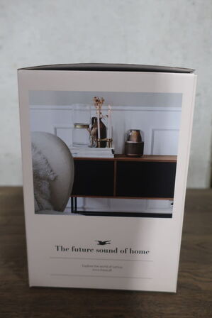 Højttaler/bordlampe LEMUS Nova Walnut