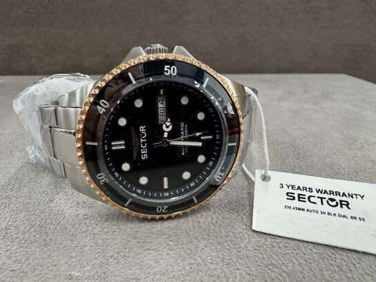 Armbåndsur SECTOR 230 43 MM 3H BLK DIAL BR SS