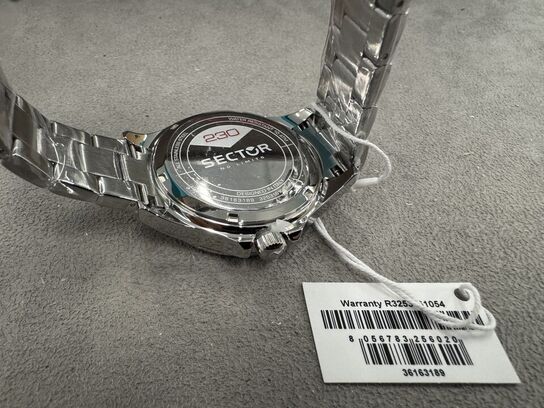 Armbåndsur SECTOR 230 43 MM 3H BLACK DIAL SS BR