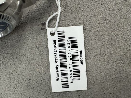 Armbåndsur SECTOR 240 32 MM 3H BLUE DIAL BR SS