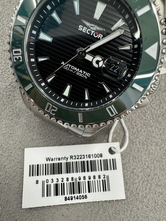 Armbåndsur SECTOR 230 43 MM AUTO 3H GREEN BE BLK DIAL BR SS