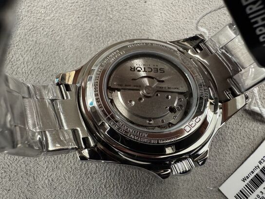 Armbåndsur SECTOR 230 43 MM AUTO 3H BLACK DIAL BR SS