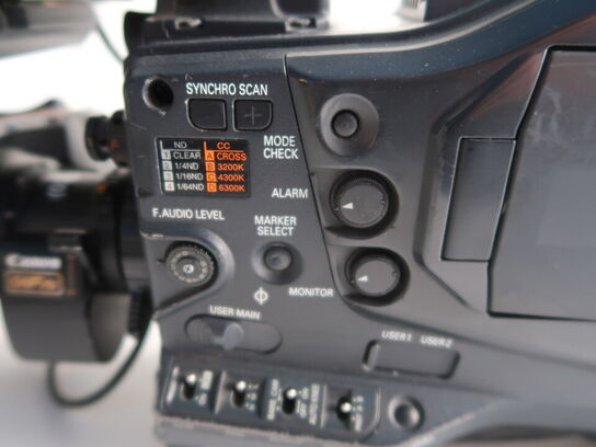 Kamera PANASONIC AJ-HPX2100E med lens