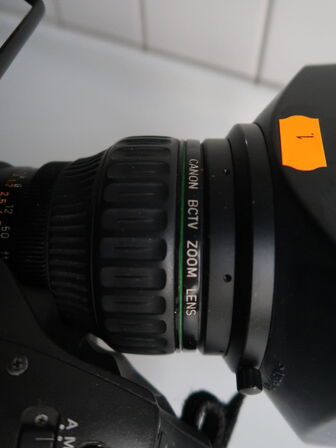 Kamera PANASONIC AJ-HPX2100E med lens