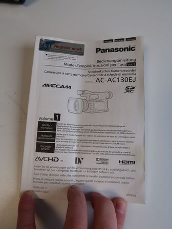 Kamera PANASONIC AC-AC130EJ