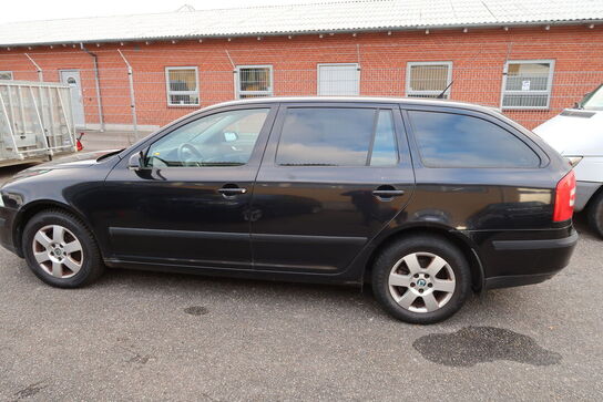 Personbil SKODA Octavia Combi 1,6 FSI (Momsfri)