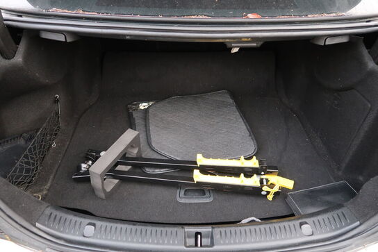 Personbil MERCEDES-BENZ E-Klasse 220D Sedan 9G-Tronic (UDEN AFGIFT)