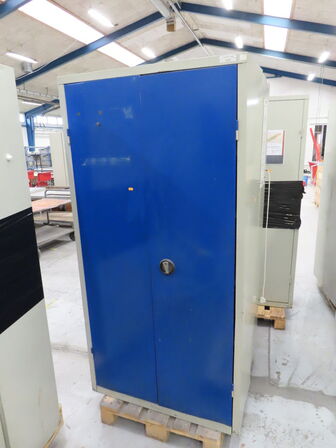 2 stk. værkstedskabe