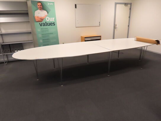 Konferencebord Superelipse PIET HEIN