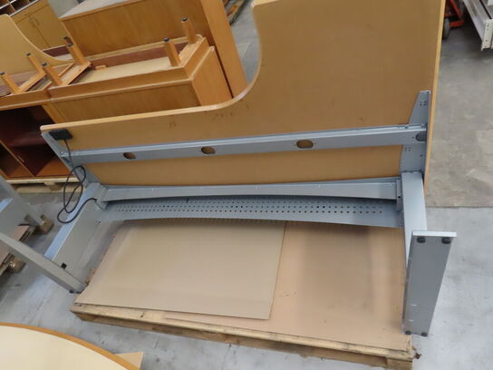 El-hæve/sænke bord