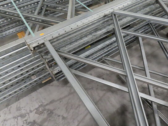 Pallereol 12 gavle på 4,5m og 120 vanger til 3 paller