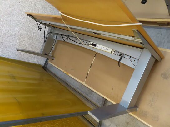 El-hæve/sænke bord