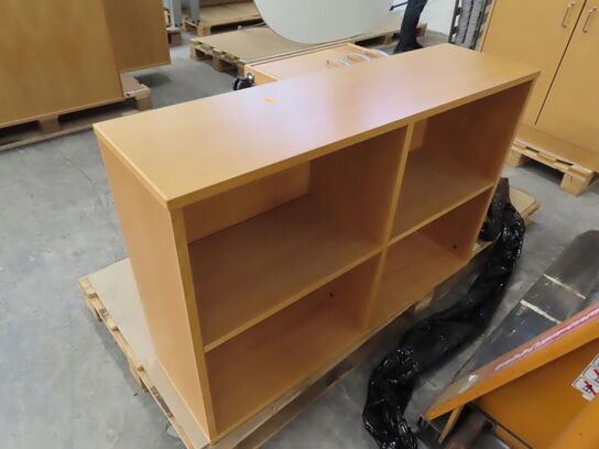 Reol og skuffekassette