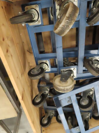 12 stk. Rør/rullevogne