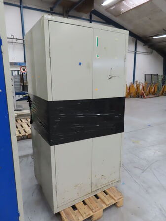 2 stk. værkstedskabe