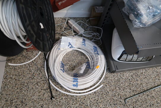 Div. Kabeltromler med ledninger