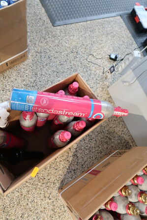 Kasse med 11 stk. patroner SODASTREAM