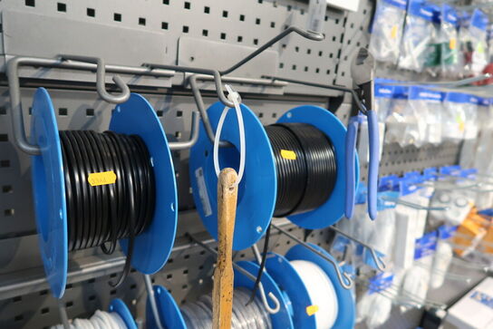 Div. Kabeltromler med ledninger