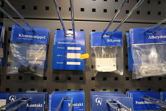 Div. Strikpropper, mellemled, afbryder m.m. GN BELYSNING