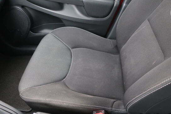 Personbil RENAULT Clio Tce 90 Sport Tourer (momsfri)(se billeder af service og reparationer)