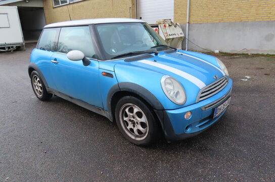 Personbil MINI COOPER (momsfri)
