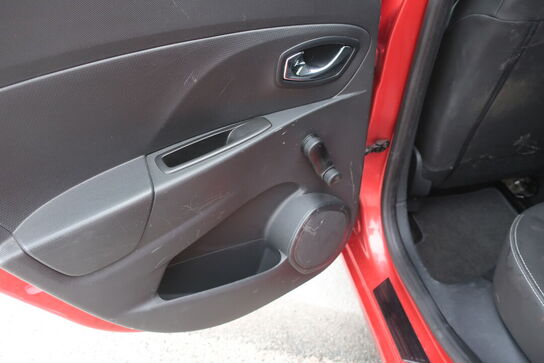 Personbil RENAULT Clio Tce 90 Sport Tourer (momsfri)(se billeder af service og reparationer)