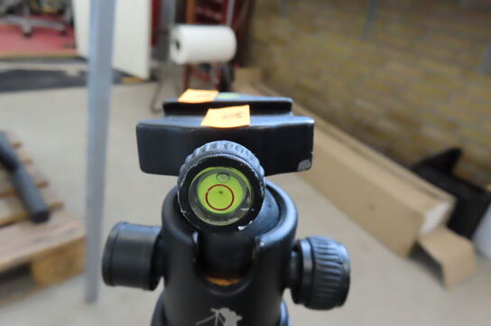 Tripod 