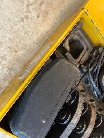 Klemmeværktøj, REMS