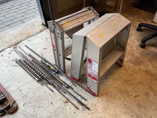 2 stk. stiger, samt div. murbor