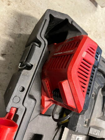 Akku båndsav, MILWAUKEE M18 CBS125