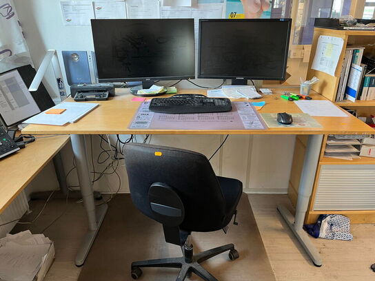 El. hæve/sænke skrivebord, 2 stk. skuffemoduler,  reol