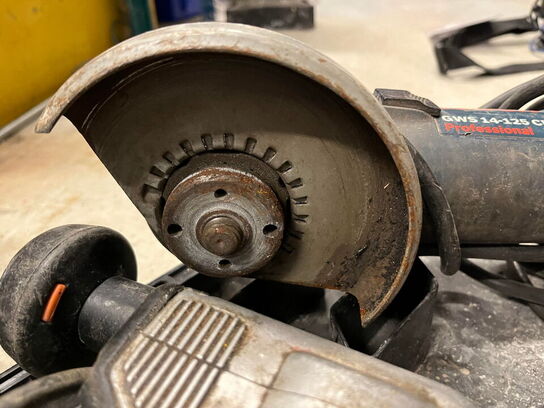 Bajonetsav, DEWALT DW304PK, samt stiksav og sliber