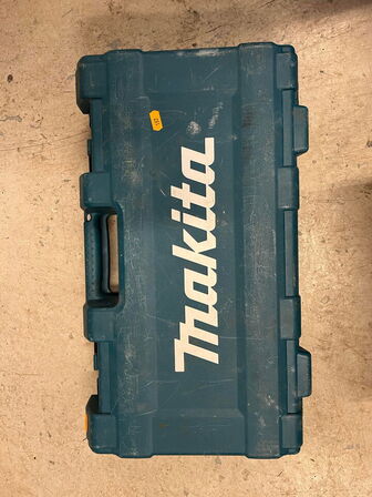 Bajonetsav, MAKITA JR3051T