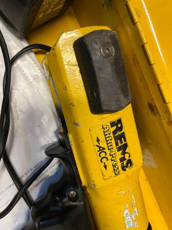 Klemmeværktøj, REMS