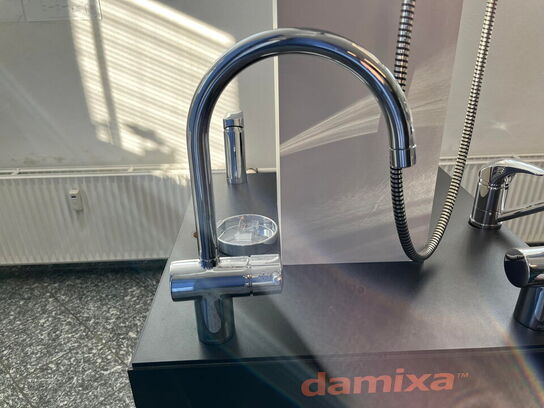 Stander med amature og brusere