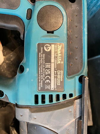 Accu. slagboremaskine, MAKITA DHR202