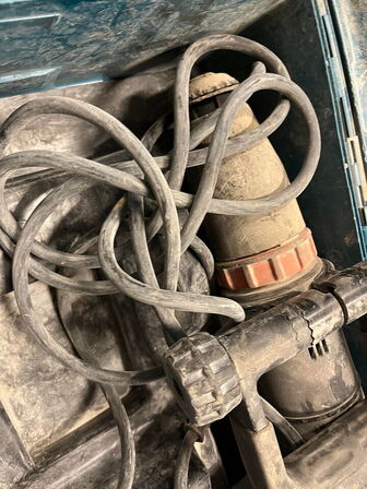 Borehammer, MAKITA HM1202C