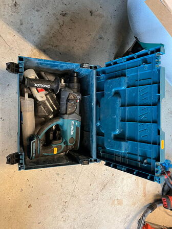 Accu. slagboremaskine, MAKITA DHR202