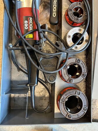 Gevindskære, RIDGID 690