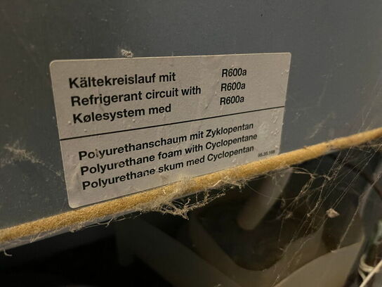 Køle/fryseskab med indhold