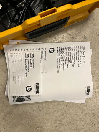 Klemmeværktøj, REMS