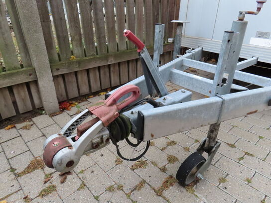 Lukket kassetrailer, UNSINN